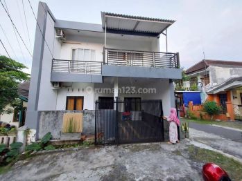 Rumah Super Ekslusif 2 Lt Dibawah Harga Pasar Di Pusat Kota