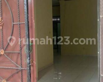 Disewakan Rumah Murah Dalam Cluster Taman Harapan Baru, Bekasi