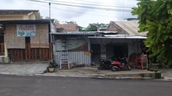 Rumah Strategis dekat Jalan Raya di Ngaliyan Semarang