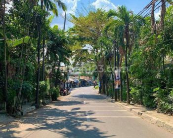 Rumah hitung tanah di Permata Hijau Senayan