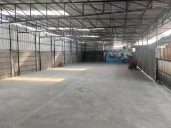 Dijual-disewakan Gudang dan rumah tinggal Di jalan raya Pulo Gebang