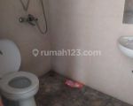 thumbnail-disewakan-rumah-2-lantai-3-kamar-tidur-area-pondok-indah-dekat-pim-2-2