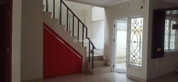 Disewakan Rumah Bagus di Premier Park 2 Tangerang