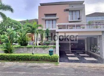 DIJUAL Rumah Mewah Hook 2 Lantai Di Bellavista Residence