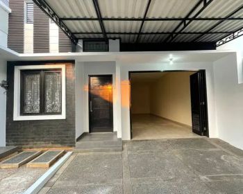 Disewakan Rumah Luas (Bisa utk Kantor) di Ps. Minggu