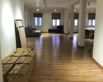 Disewakan ruko mendrisio hanya lantai 2 dan lantai 3 cocok buat kantor