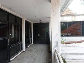 Disewakan Komersial Area Imam Bonjol Surabaya Cocok untuk Usaha (2387)