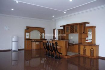 Rumah Mewah Dan Elegan di Setiabudi Regency