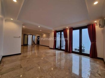 Rumah Sewa Bagus Bersih Terawat Siap Huni di Jalan Metro Alam Pondok Indah