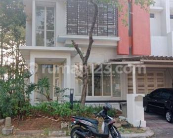 RUMAH HOOK KAMAR 4 + 1 di VOLTA GADING SERPONG - khusus penyewa