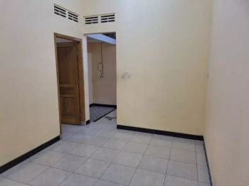 Kontrakan Cantik 2KT Maguwo Lottemart Pasar Stan 20Juta