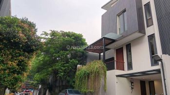 For Rent Rumah Mewah Townhouse Pejaten Jalan BDN 11 Cilandak Jakarta Selatan