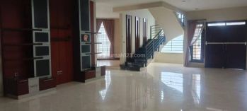 RUMAH BAGUS MINIMALIS MAINROAD SETRADUTA