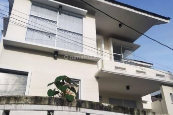 Dijual cepat murah rumah di Lembang Punclut