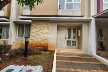 Rumah bagus di cluster Thomson Selatan Gading Serpong hadap selatan