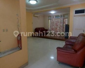 Sewa rumah duta garden