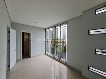 Di Jual Rumah Rapih Dan Siap Huni Cluster Yarra Jakarta Garden City Jakarta