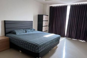 DISEWAKAN TAHUNAN CONDO GREENBAY PLUIT 2BR FURNISH TOWER J LANTAI TINGGI VIEW