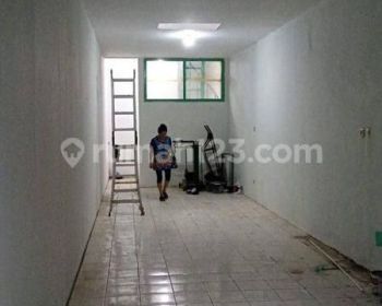 Di Sewakan Ruko Di Sayap Sudirman
