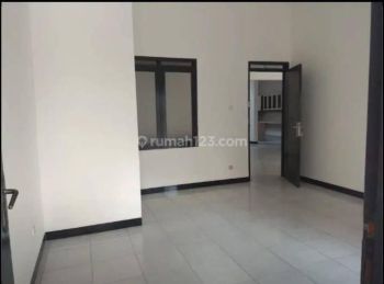 Disewakan Rumah Lux Siap Huni di Taman Kopo Indah 3