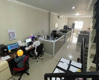 Ruko bagus di CBD Green Lake City siap buka usaha surat sudah HGB