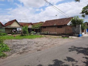 Tanah 600 Jt an, 8 Menit Titik 0 Yogyakarta, SHM