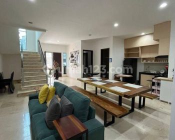 Rumah Golf Island Pik 8x20 Full Furnished Bagus Rapi 400jt Tahun