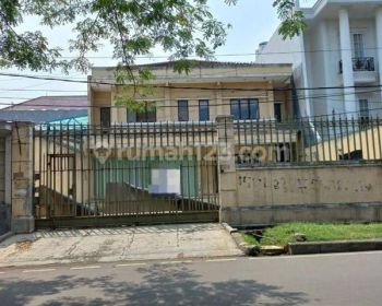 Disewa Rumah Semanan Jakarta Barat

Ukuran 
Lt.12,5x31 m²