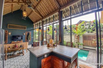 BEAUTIFUL 3 BEDROOM VILLA FOR SALE LEASEHOLD IN BALI CANGGU PADONAN -