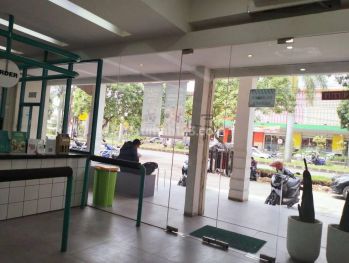 Lokasi Emas sangat Strategis berada didaerah Niaga  perbankan