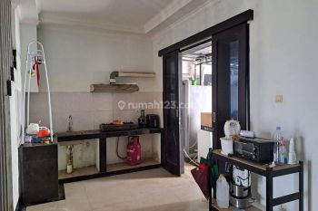 RUMAH TUKAD BATANGHARI 4 KAMAR ADA AC