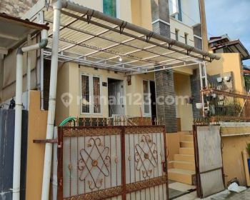 Disewakan Rumah Hunian Nyaman Bagus Terawat 4 Kamar di Cihanjuang