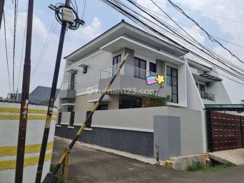 Rumah Unfurnished SHM di Duren Sawit, Jakarta Timur