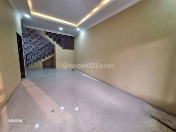 Wilson Rumah baru 2 lantai uk 7x12 di poris indah