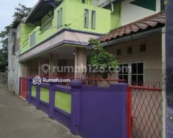 Dijual Murah Rumah Second 2 Lantai, Lokasi Setrategis Daerah Bekasi