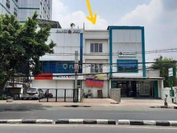Disewakan Ruko 3,5 Lantai di Jl. Dewi Sartika, Jakarta Timur