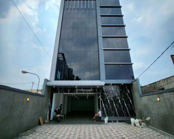 Gedung kantor baru 4 Lantai di Cawang Jakarta Timur