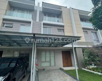 Disewakan Rumah Golf Island, PIK Cluster Harmoni Golf, 3 Lantai, Unfurnished ( 4