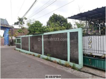 Tanah Dekat Tugu Jogja, Utara Jl. Godean Km 2, Legalitas SHM