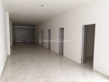 Disewakan Ruko Sayap Jalan Riau Cocok Untuk Klinik Kecantikan
