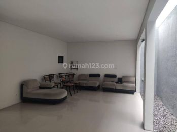 Disewakan Rumah Nyaman Modern Siap Huni di Tarubhawana Kota Baru