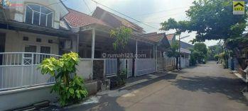 Rumah 2 Lantai Bagus SHM Semi Furnished di Taman Galaxy Bekasi
