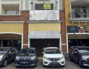 Disewa Ruko Crystal Gading Serpong 4,5x15 3 Lantai