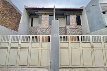 Dijual 2 Unit Rumah Jejer 2 Lantai Lebak Rejo Surabaya SHM Murah