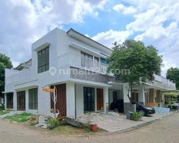 Rumah 2 Lantai Full Renovasi Hook Dalam Cluster One Gate Area Boulevard CBD Jaya