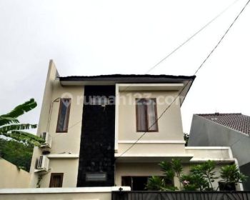 Rumah Tinggal Swiming Pool di Jati Padang, Pasar Minggu Jakarta Selatan