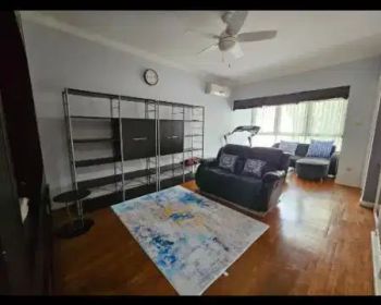 Disewakan rumah lokasi strategis, design estetik, dan full furnished