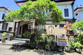 Rumah Tinggal 2lt siap huni full furnish dilokasi strategis akses jalan lebar