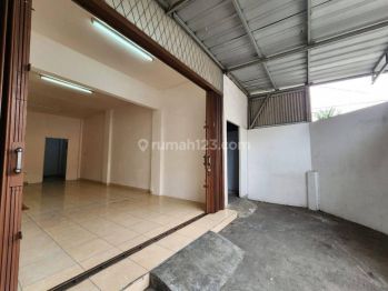 Chandra Ruko Hoek 3 Lantai Uk 6x15m Lokasi Jalan Raya di Jelambar