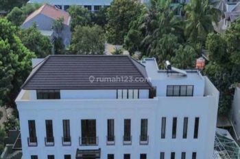Rumah di Kemang dekat Kebayoran Baru Jakarta Selatan
